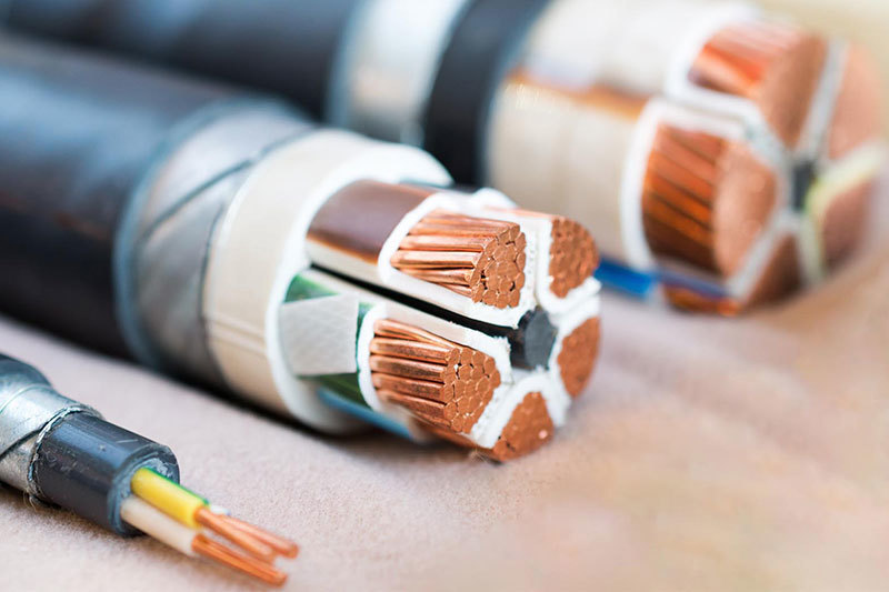 ما هي خصائص كابلات التحكم؟